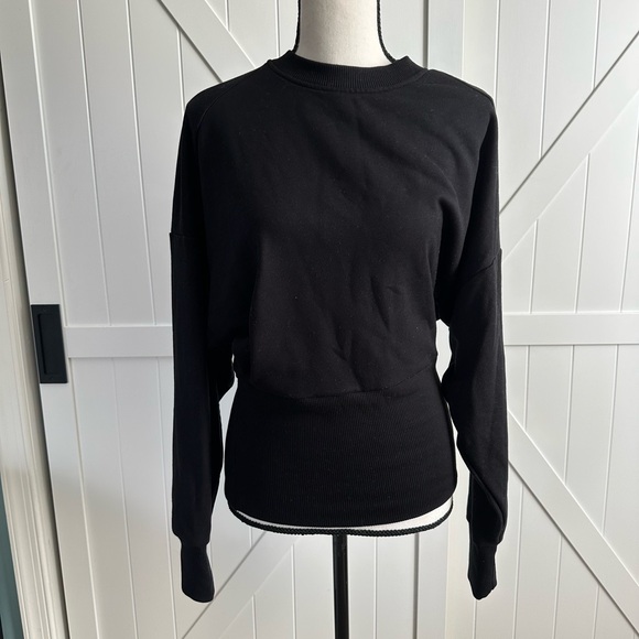 Athleta Tops - Women's Athleta Black Crewneck Athletic Sweatshirt Size Small